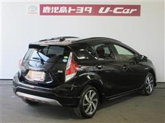 アクア X-アーバン ソリッド