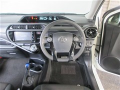 アクア S スタイルブラック