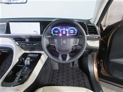 クラウン クロスオーバー Z HV