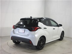 ヤリス HV Z ウルバーノ