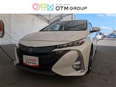 トヨタ プリウスPHV A