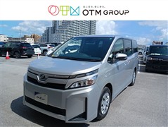 トヨタ ヴォクシー X