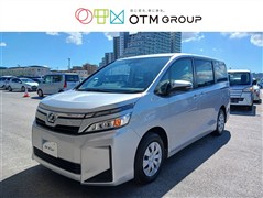 トヨタ ヴォクシー X