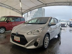 アクア S スタイルブラック