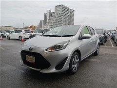 アクア S スタイルブラック