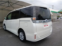 ヴォクシー HEV V