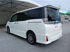 ヴォクシーHEV ZS キラメキ