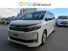 トヨタ ヴォクシー HEV V