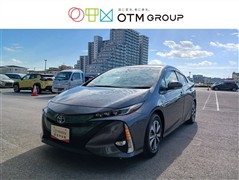 トヨタ　プリウスPHEV Sセーフティプラス