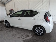 アクア S スタイルブラック