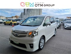 トヨタ ノア Si