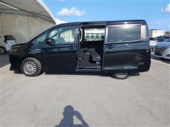 ヴォクシー HEV V