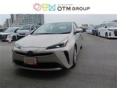 トヨタ プリウス S