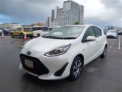 アクア S スタイルブラック