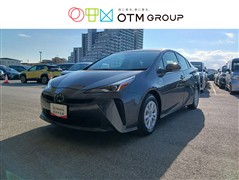 トヨタ プリウス S