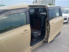 シエンタHEV ファンベースG クエロ