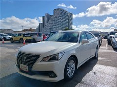 クラウンロイヤル HV ロイヤルサルーン