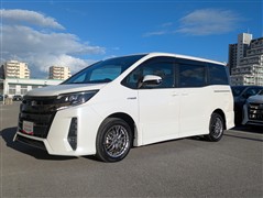 ノア HEV SI