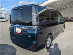 ヴォクシー HEV V