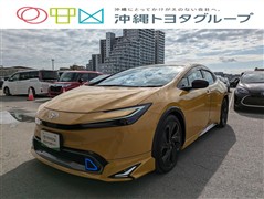 トヨタ　プリウス Z