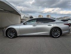 LS500h バージョンL