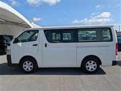 ハイエースバン DX