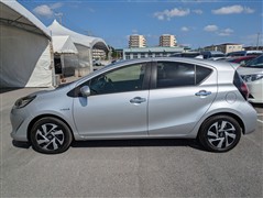 アクア S スタイルブラック