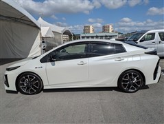 プリウスPHV S GRスポーツ
