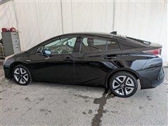 プリウス A ツーリングセレクション