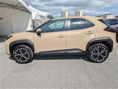 ヤリスクロス HEV Z