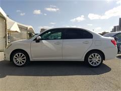 カローラアクシオ X