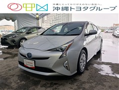 トヨタ　プリウス S セーフティプラス