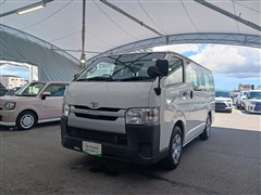 ハイエースバン DX