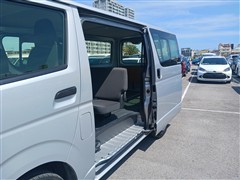 ハイエースバン ロング DX