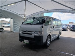 ハイエースバン DX