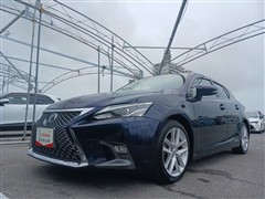 CT200h Fスポーツ