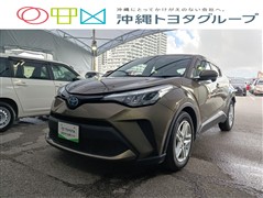トヨタ C-HR HEV S