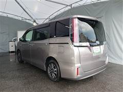 エスクァイア HEV Xi