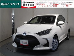 トヨタ ヤリス ハイブリッド X