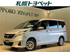 日産　セレナ X 4WD