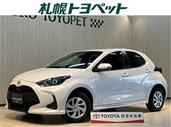 トヨタ　ヤリス X 4WD