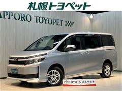 トヨタ　ヴォクシー X 4WD