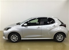 ヤリス ハイブリッド G