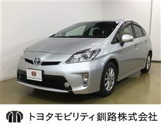 トヨタ プリウス S