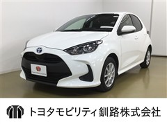 トヨタ ヤリス HYBRID X