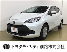 トヨタ アクア X
