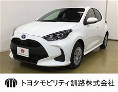 トヨタ ヤリス HYBRID X