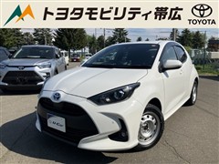 ヤリスHV  X 4WD