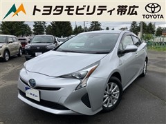 トヨタ プリウス S 4WD