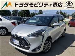 トヨタ シエンタ Gクエロ 4WD